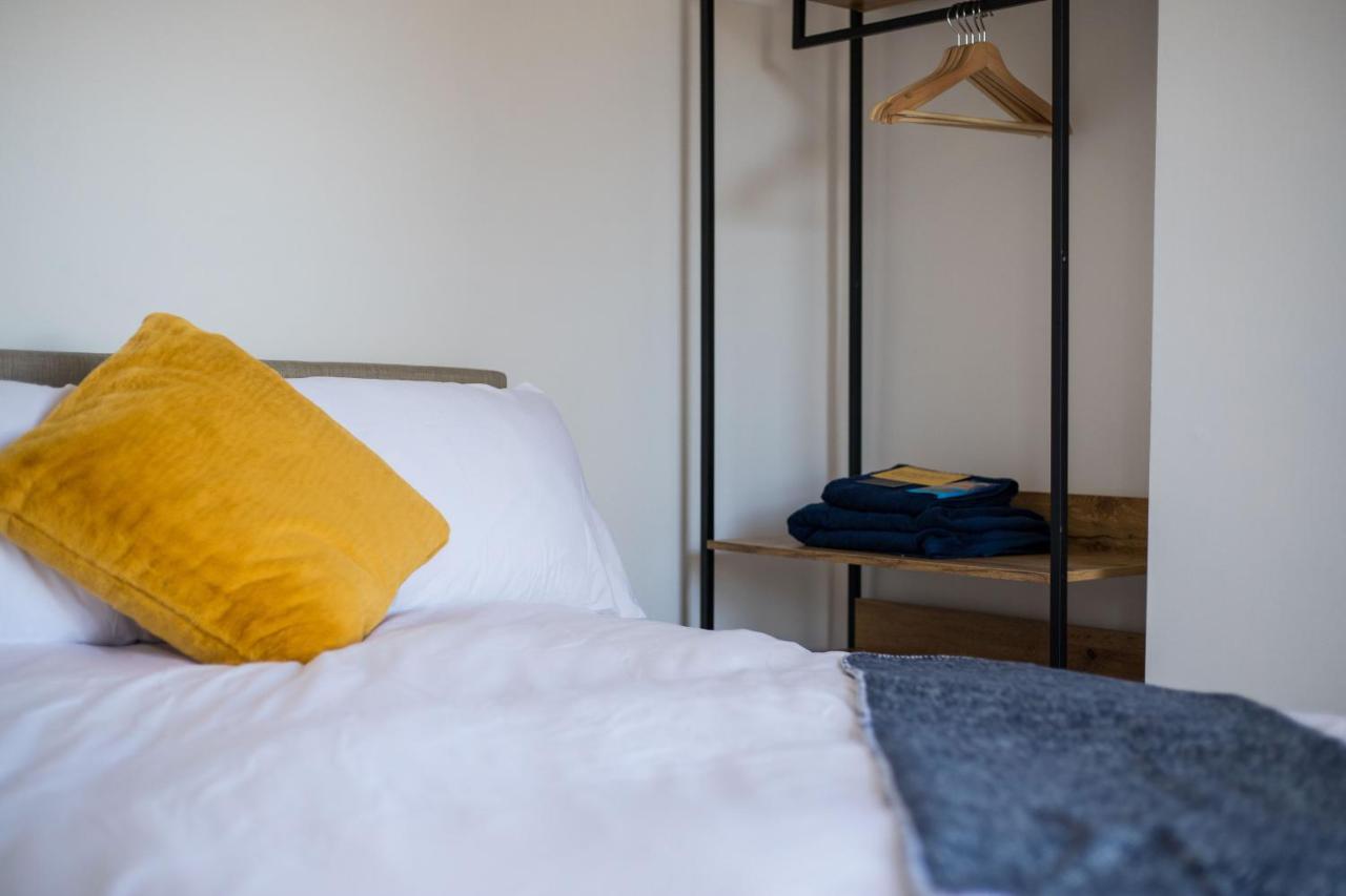브리스틀 Amazing New 3 Double Bed House In Staple Hill! 아파트 외부 사진
